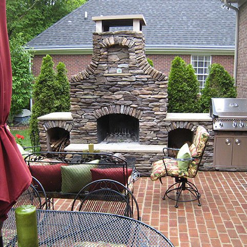 A Guide to Shopping for Outdoor Fireplace Kits